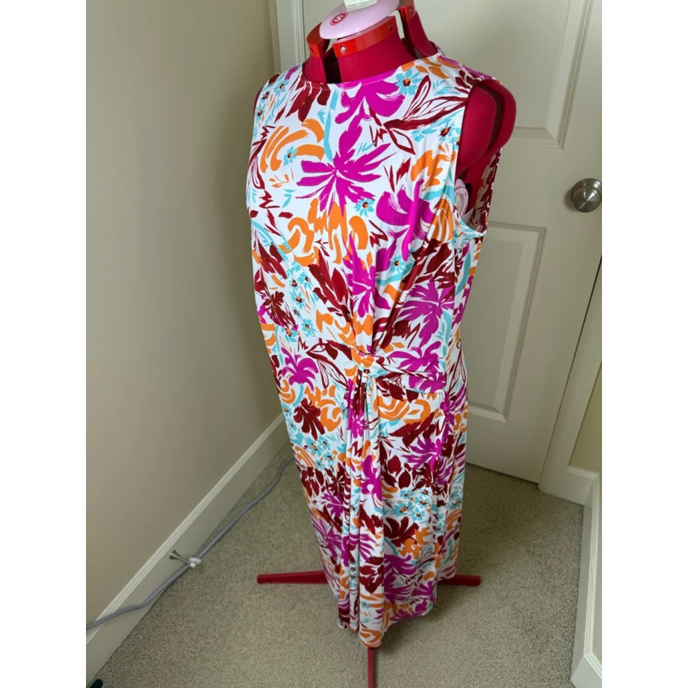 NWOT Women's Maggy London Plus 16W White Floral Fuchsia Sleeveless Midi Dress